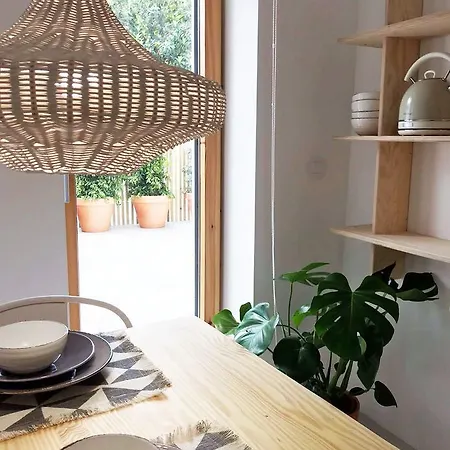 Cozy Graca Апартаменты Лиссабон